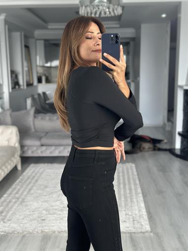 Siyah Uzun Kol Yanları Büzgülü U Yaka Kadın Body