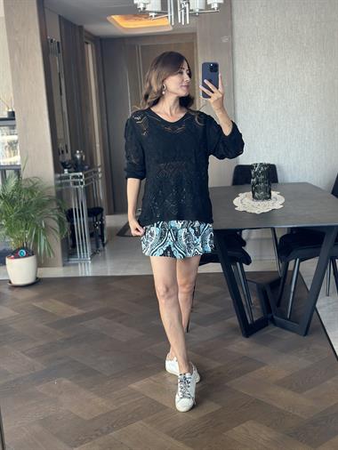 Siyah V Yaka Ajurlu Örgü Kadın Triko Kazak