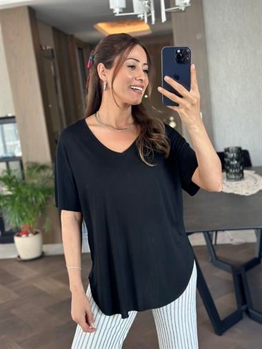 Siyah V Yaka Oysh Model Eteği Oval Kesim Kadın T-Shirt