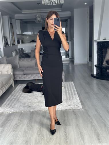 Siyah V Yaka Vatkalı Beli Drapeli Midi Boy Kadın Elbise