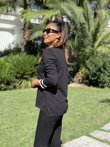 Siyah V Yakası Çizgili Merserize Kadın Bluz