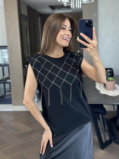 Siyah Vatkalı Önü Zincirli Bisiklet Yaka Kadın T-Shirt