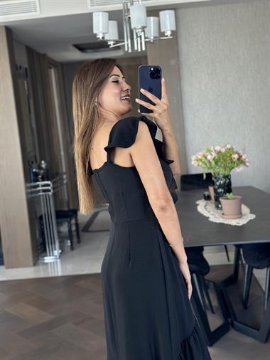 Siyah Yaka Volanlı Aerobin Kadın Elbise