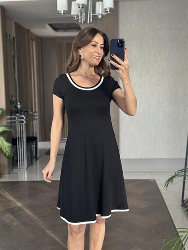 Siyah Yakası Ve Etek Ucu Biyeli Kısa Kol Kadın Mini Elbise