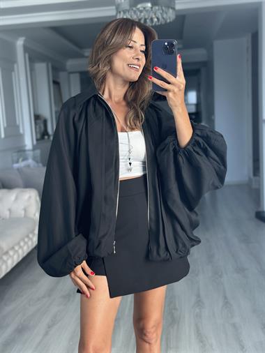 Siyah Yarasa Kol Fermuarlı Kadın Ceket