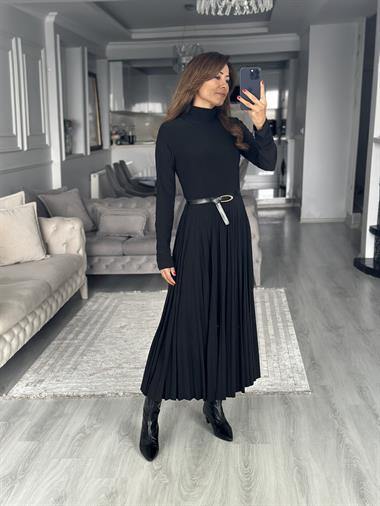 Siyah Yarım Balıkçı Kemerli Piliseli Midi Boy Kadın Elbise