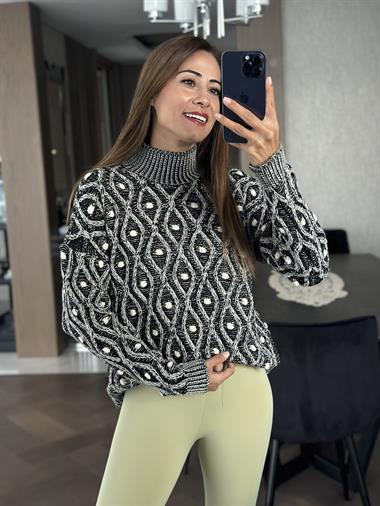 Siyah Yarım Balıkçı Ponponlu Muline Kadın Kazak