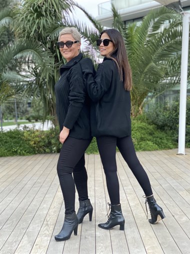 Siyah Yarım Fermuarlı Dokulu Triko Kadın Kazak