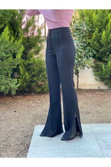 Siyah Yırtmaçlı İspanyol Paça Kumaş Pantolon