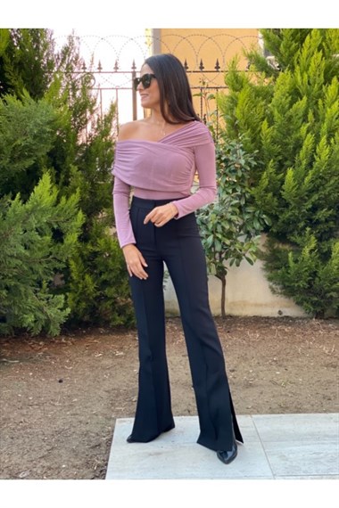 Siyah Yırtmaçlı İspanyol Paça Kumaş Pantolon