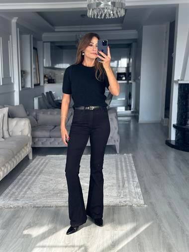 Siyah Yumuşak Dokulu Kısa Kol Triko Kadın Kazak