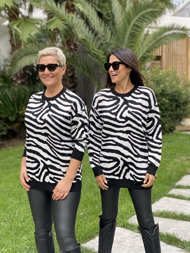 Siyah Zebra Desen Bisiklet Yaka Kadın Triko Kazak