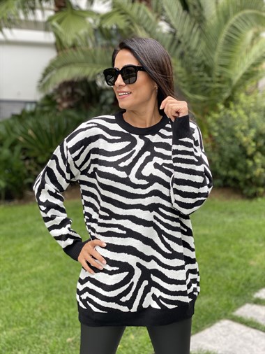 Siyah Zebra Desen Bisiklet Yaka Kadın Triko Kazak