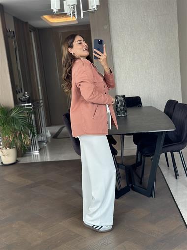 Somon Düğmeli Oversize Dört Cepli Kadın Kot Ceket