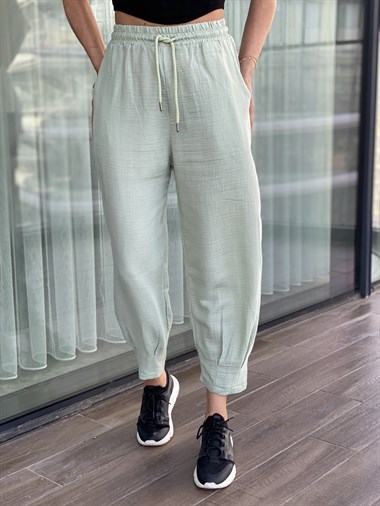 Su Yeşili Müslin Paça Pensli Pantolon