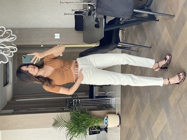 Taba Önü Bağlama Detay Bluz