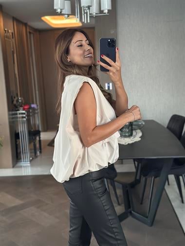 Taş Balon Model Sıfır Kol Fermuarlı Kadın Yelek