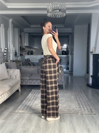 Taş Çıtçıt Düğmeli Kısa Kollu Top Kadın Body