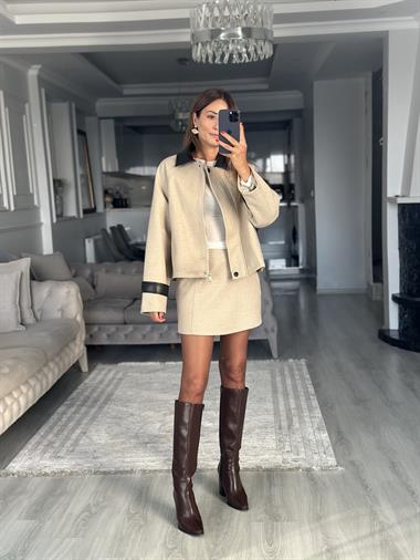 Taş Deri Yakalı Fermuarlı Kadın Kaşe Ceket