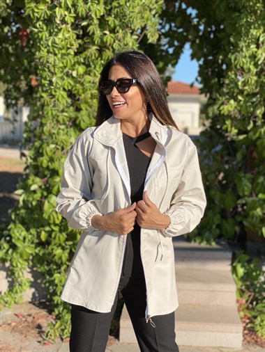 Taş Kapüşonlu Fermuarlı Deri Kadın Trençkot