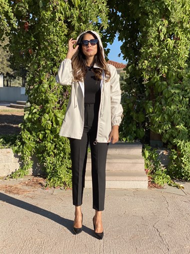 Taş Kapüşonlu Fermuarlı Deri Kadın Trençkot