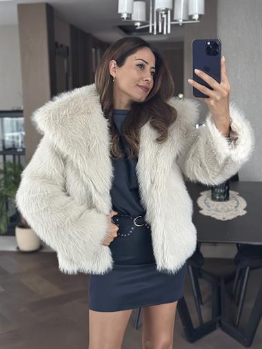 Taş Kısa Boy Lolita Kadın Kürk Mont