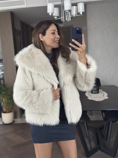 Taş Kısa Boy Lolita Kadın Kürk Mont