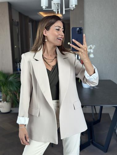Taş Kolu Katlamalı Astarlı Kadın  Kumaş Ceket