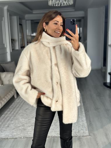 Taş Önü Düğmeli Atkılı Kadın Kürk Mont