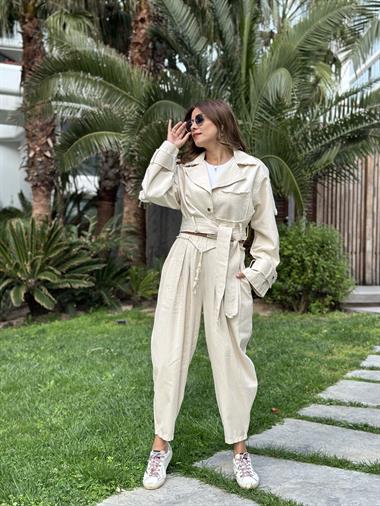 Taş Reglan Kol Çıtçıt Düğmeli Kısa Kadın Ceket