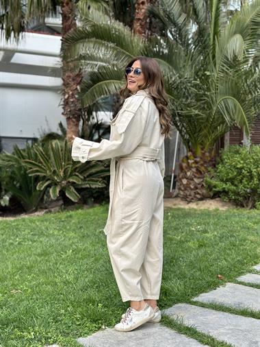 Taş Reglan Kol Çıtçıt Düğmeli Kısa Kadın Ceket