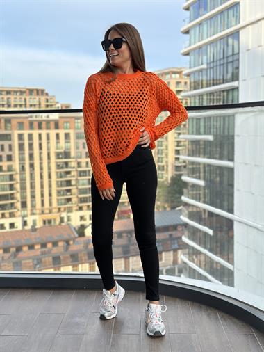 Turuncu Dekolte Örgülü Kadın Triko Kazak