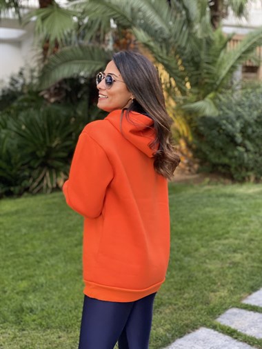 Turuncu Kapüşonlu Marka Baskılı Kadın Sweatshirt