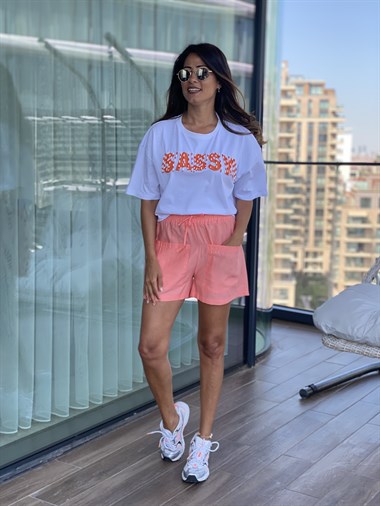 Turuncu Sassy Boncuk Detaylı Kadın T-Shirt