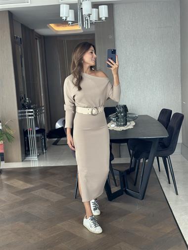 Vizon Asimetrik Yaka Fitilli Kaşkorse Kemerli Yırtmaçlı Midi Boy Kadın Elbise 