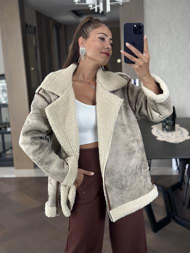 Vizon Biyeli Sırt Ters Detay Uzun Lamine Kadın Mont