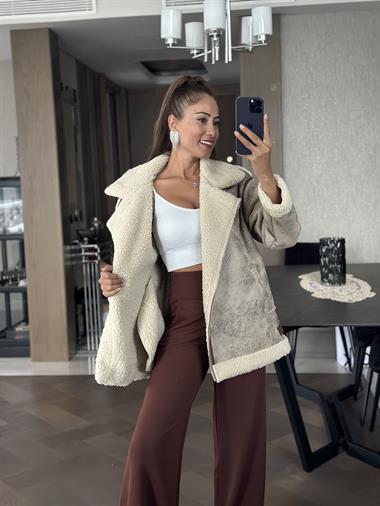 Vizon Biyeli Sırt Ters Detay Uzun Lamine Kadın Mont