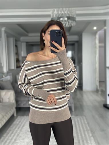 Vizon Ekru Çizgili Tek Omzu Açık Kadın Kazak