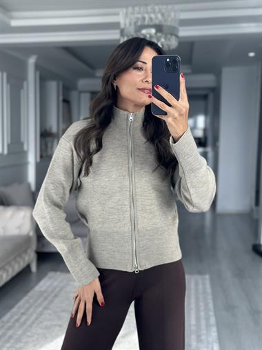 Vizon Fermuarlı Dik Yaka Kadın Triko Hırka