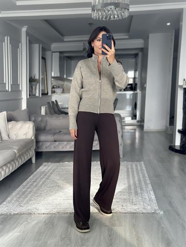 Vizon Fermuarlı Dik Yaka Kadın Triko Hırka