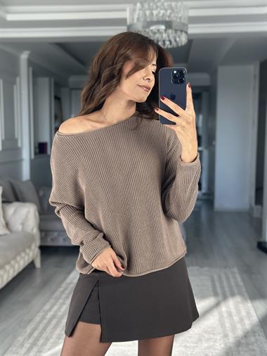 Vizon Kayık Yaka Basic Kadın Triko Kazak