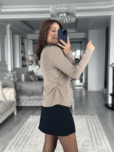 Vizon Kendinden Büzgülü Düğmeli Kadın Triko Hırka