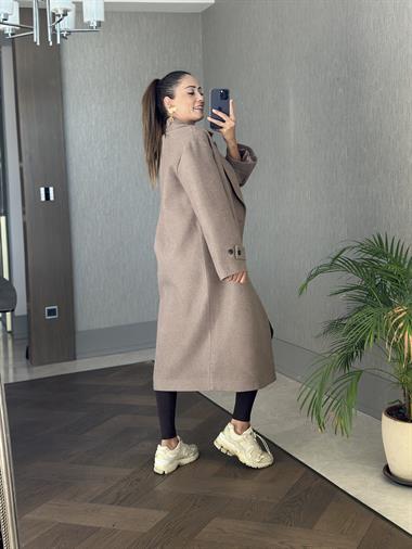 Vizon Kolları Apolet Detay Düğmeli Oversize  Cepli Kadın Kaşe Kaban