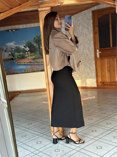 Vizon Kruvaze Yaka Dört Düğmeli Kısa Kadın Trençkot