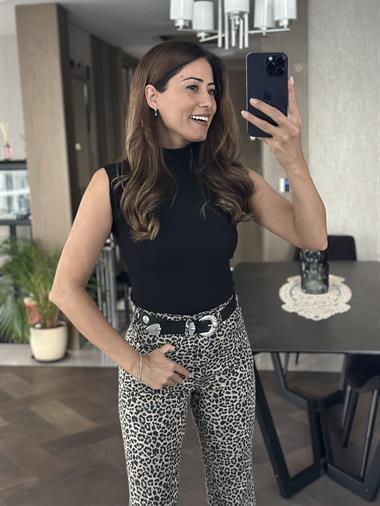 Vizon Leopar Desen Marka Model Kesik Paça Boy Fit Kadın Jean Pantolon