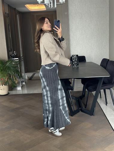 Vizon Önü Düğmeli Kaşe Kadın Bomber Ceket