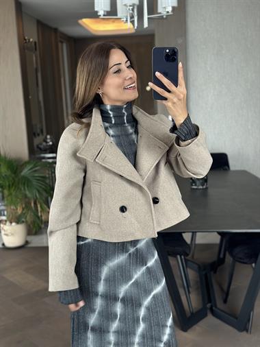 Vizon Önü Düğmeli Kaşe Kadın Bomber Ceket