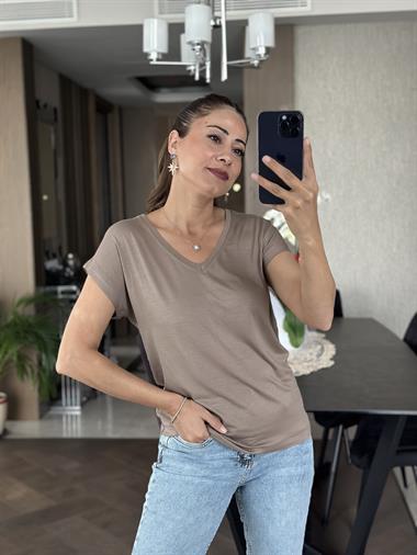Vizon V Yaka Kısa Yarasa Kol Basic Kadın T-Shirt