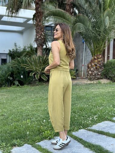Yağ Yeşili Keten Dört Düğmeli Yelek Balon Pantolon Kadın Alt Üst Takım