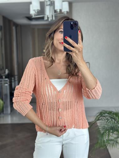 Yavruağzı Dekolteli Düğmeli Triko Kadın Hırka 